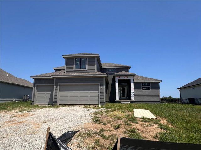 Homes for Sale in Kearney, MO 64060 | 2333  Fishing Lane