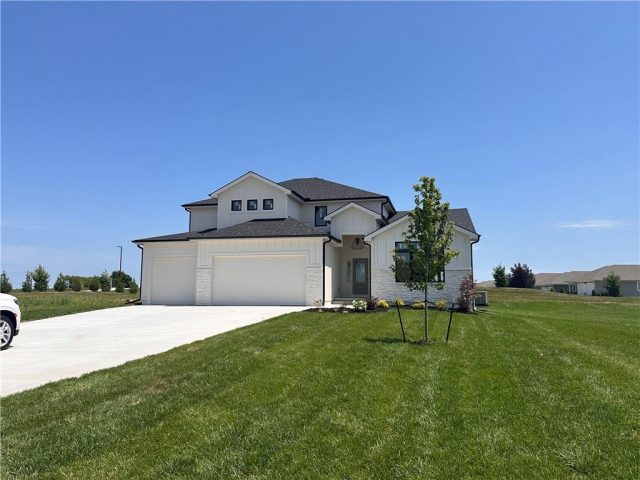Homes for Sale in Kearney, MO 64060 | 2003  Foxtail Point