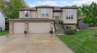Homes for Sale in Riverside, MO 64150 | 5084 NW Timberline Drive