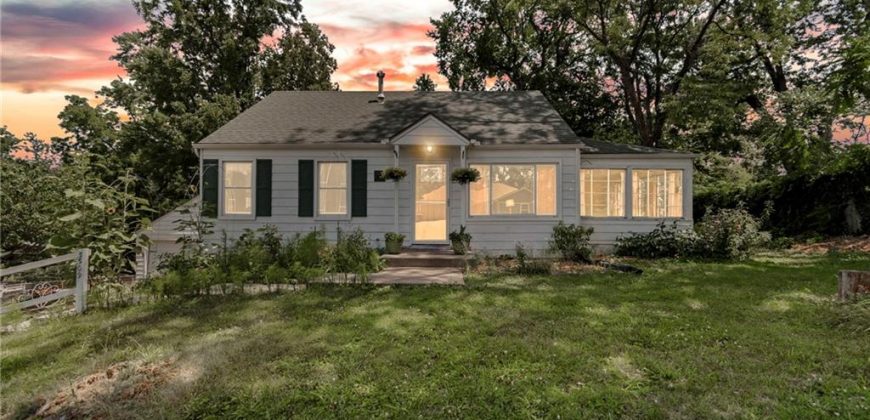 Homes for Sale in Kansas City, MO 64117 | 3509 NE Monterey Avenue
