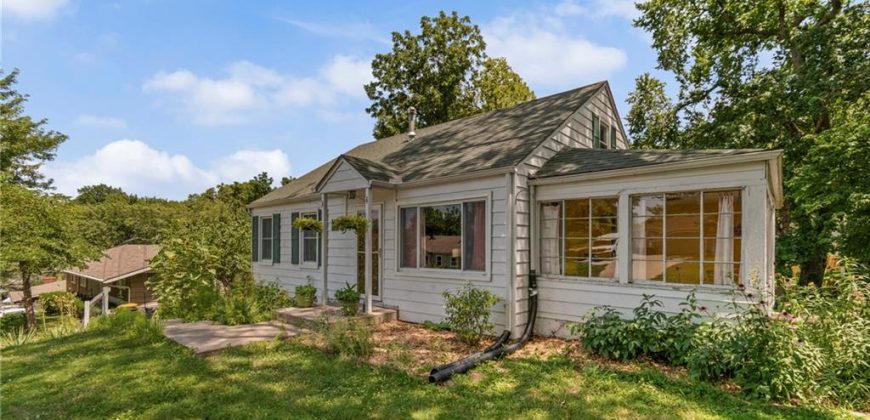 Homes for Sale in Kansas City, MO 64117 | 3509 NE Monterey Avenue