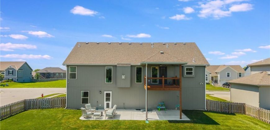 Homes for Sale in Kansas City, MO 64156 | 6020 NE 120th Street