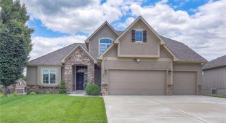 Homes for Sale in Riverside, MO 64150 | 4517 N Sienna Ridge