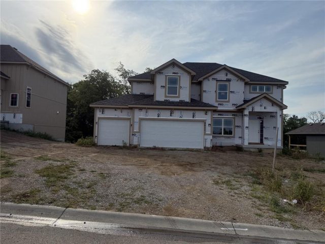 Homes for Sale in Kansas City, MO 64156 | 9011 N Colorado Avenue
