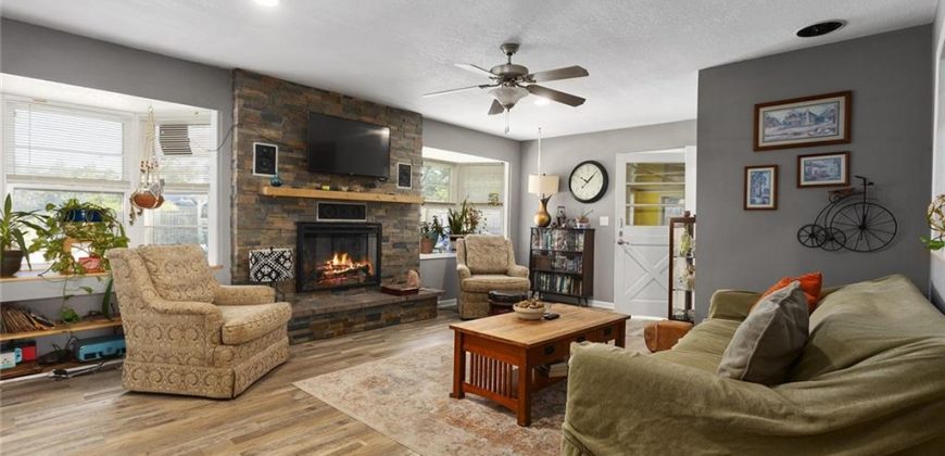 Homes for Sale in Gladstone, MO 64118 | 202 NW 65th Street