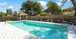 Homes for Sale in Gladstone, MO 64118 | 202 NW 65th Street