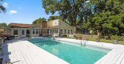 Homes for Sale in Gladstone, MO 64118 | 202 NW 65th Street