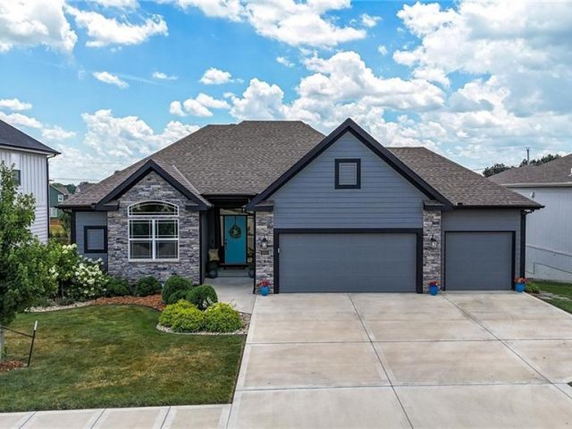 Homes for Sale in Kansas City, MO 64158 | 8015 NE 76th Terrace