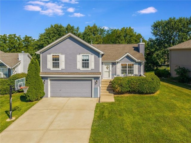 Homes for Sale in Kansas City, MO 64157 | 11303 N Ditman Avenue
