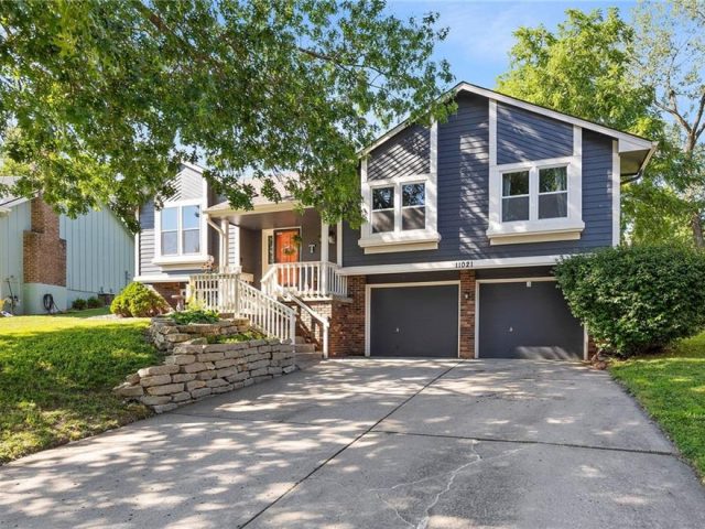 Homes for Sale in Kansas City, MO 64155 | 11021 N Grand Avenue