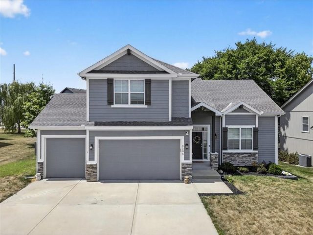 Homes for Sale in Kansas City, MO 64155 | 9106 N Garfield Avenue