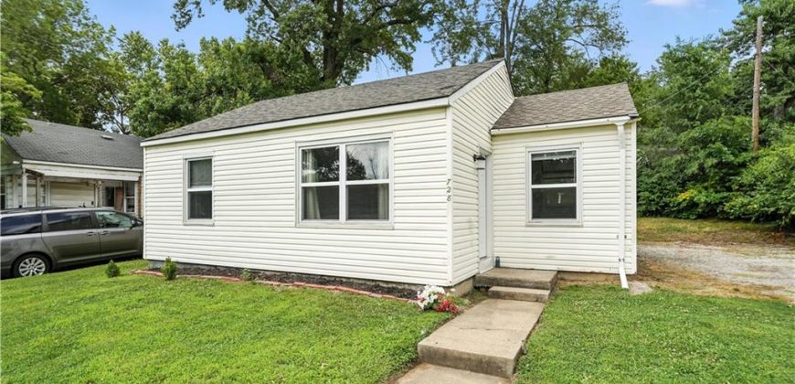 Homes for Sale in Kansas City, MO 64116 | 728 NE 45th Street