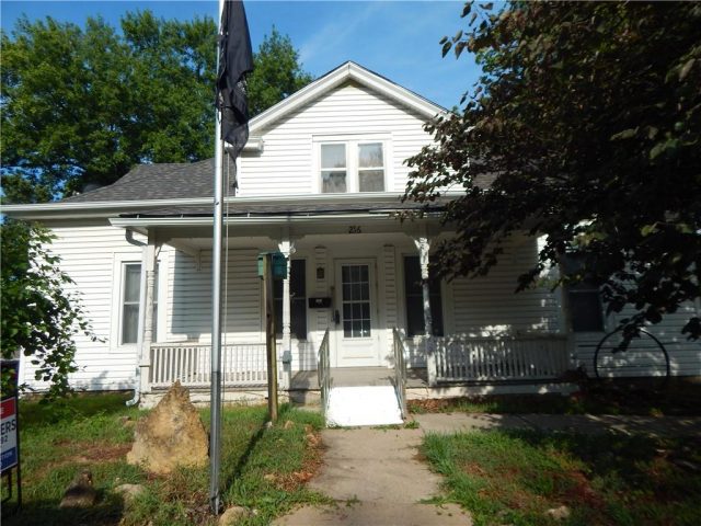Homes for Sale in Liberty, MO 64068 | 216 S MISSOURI Street