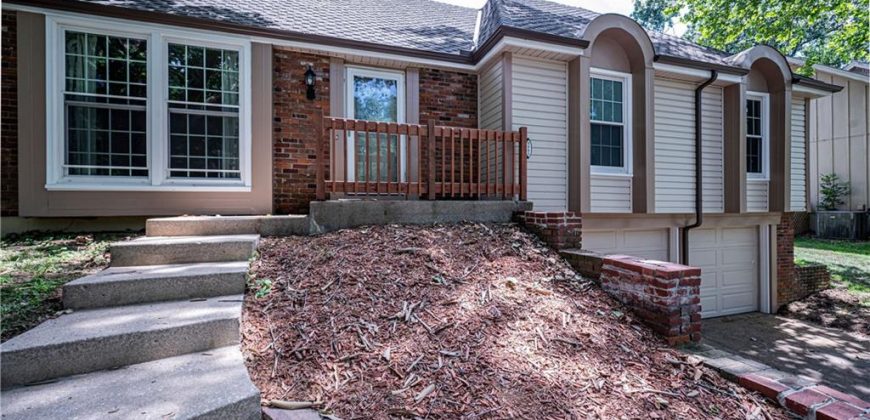 Homes for Sale in Kansas City, MO 64151 | 8005 N London Drive