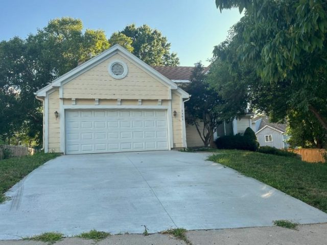 Homes for Sale in Kansas City, MO 64118 | 1505 NE 83rd Street