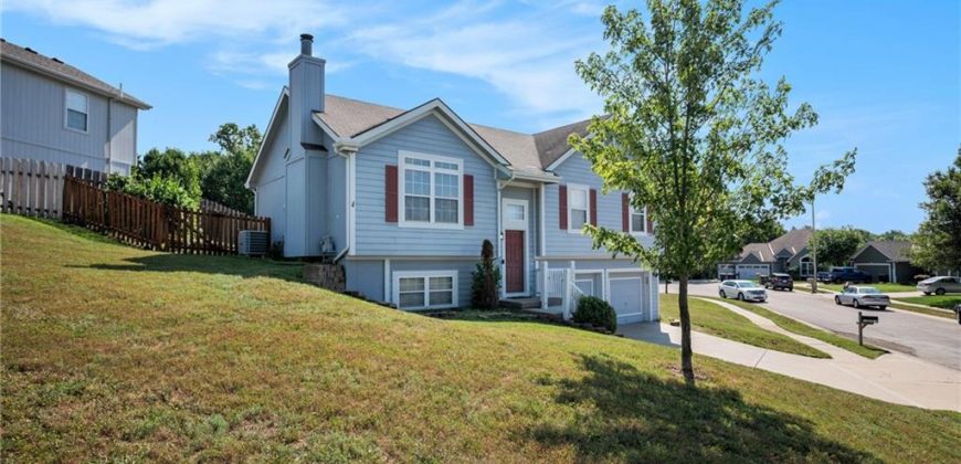 Homes for Sale in Kansas City, MO 64118 | 1316 NW 74th Terrace