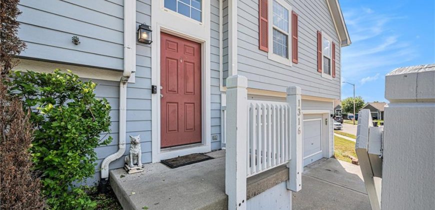 Homes for Sale in Kansas City, MO 64118 | 1316 NW 74th Terrace