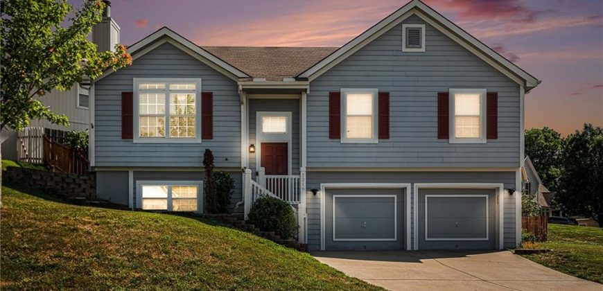 Homes for Sale in Kansas City, MO 64118 | 1316 NW 74th Terrace