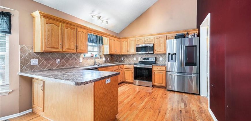Homes for Sale in Kansas City, MO 64118 | 1316 NW 74th Terrace