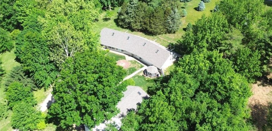 Homes for Sale in Liberty, MO 64068 | 2101  Hillview Road