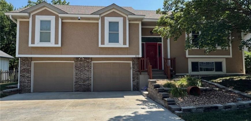 Homes for Sale in Kansas City, MO 64118 | 1613 NE 83rd Terrace