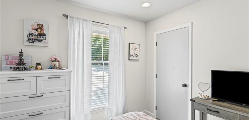 Homes for Sale in Kansas City, MO 64118 | 1900 NE 80th Street