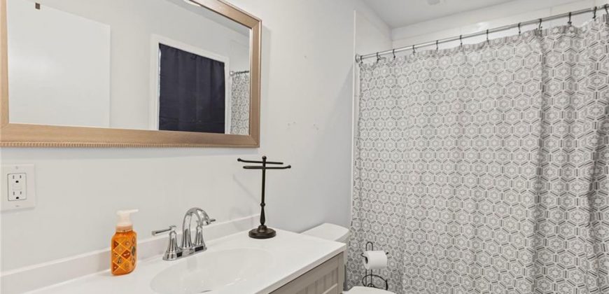 Homes for Sale in Kansas City, MO 64118 | 1900 NE 80th Street