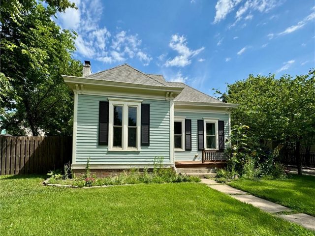 Homes for Sale in Liberty, MO 64068 | 334 W Kansas Street