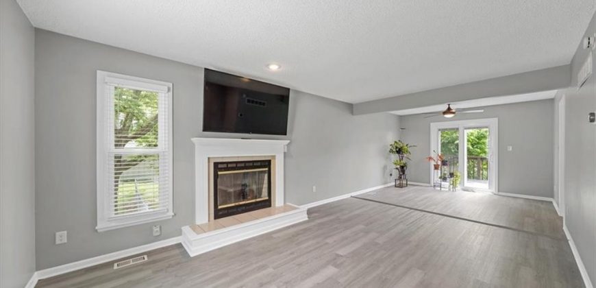 Homes for Sale in Kansas City, MO 64151 | 5521 N Mayview Avenue