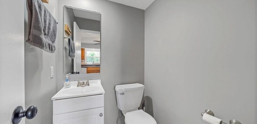 Homes for Sale in Kansas City, MO 64151 | 5521 N Mayview Avenue
