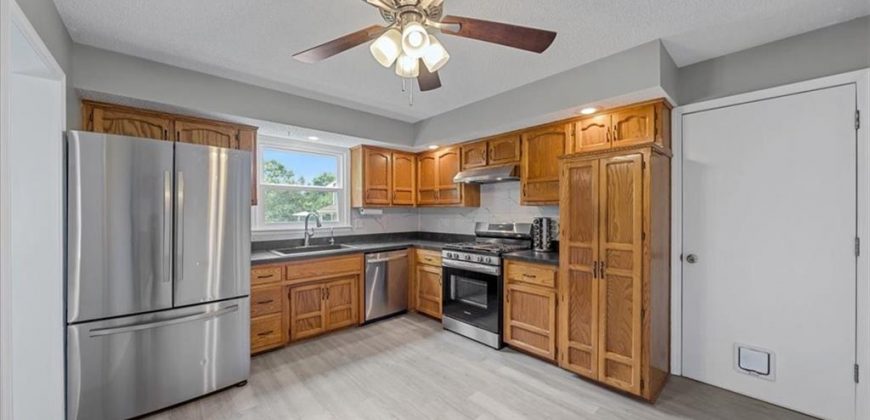 Homes for Sale in Kansas City, MO 64151 | 5521 N Mayview Avenue