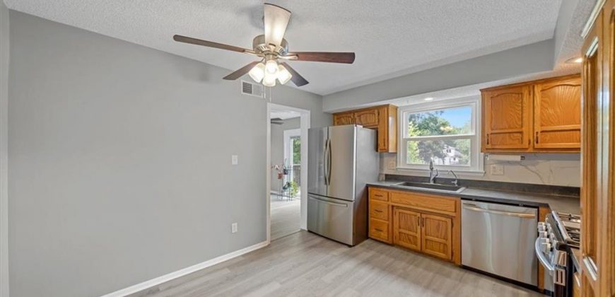 Homes for Sale in Kansas City, MO 64151 | 5521 N Mayview Avenue