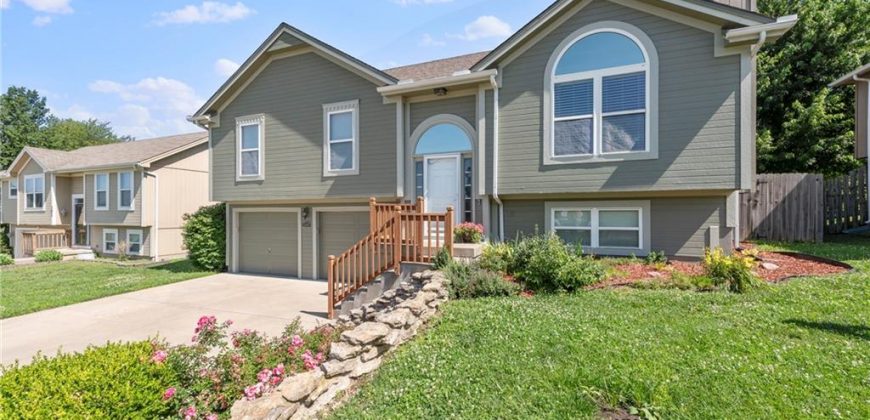 Homes for Sale in Smithville, MO 64089 | 103  Bridgeport Drive