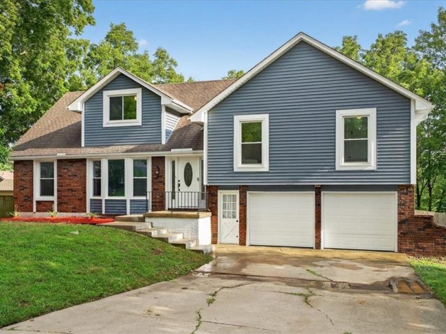 Homes for Sale in Kansas City, MO 64152 | 10001 NW 71st Terrace