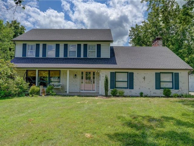 Homes for Sale in Kansas City, MO 64151 | 6830 NW Prairie View Road