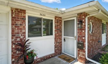 Homes for Sale in Kansas City, MO 64151 | 5622 N Strathbury Avenue