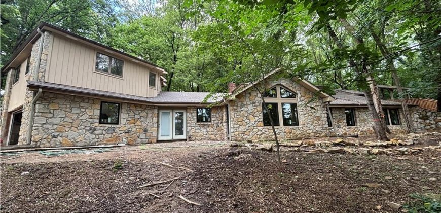 Homes for Sale in Parkville, MO 64152 | 7601  Forest Lakes Drive