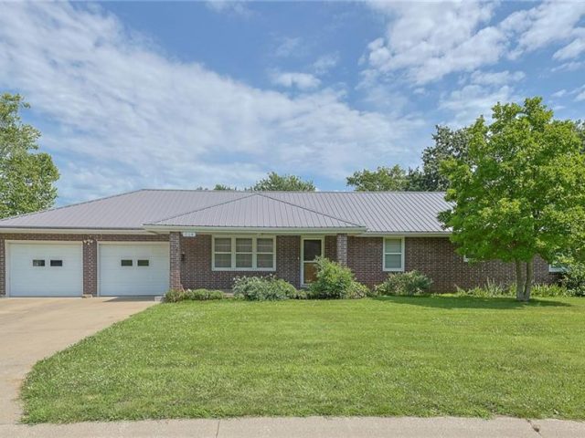 Homes for Sale in Excelsior Springs, MO 64024 | 714  Pierson Street