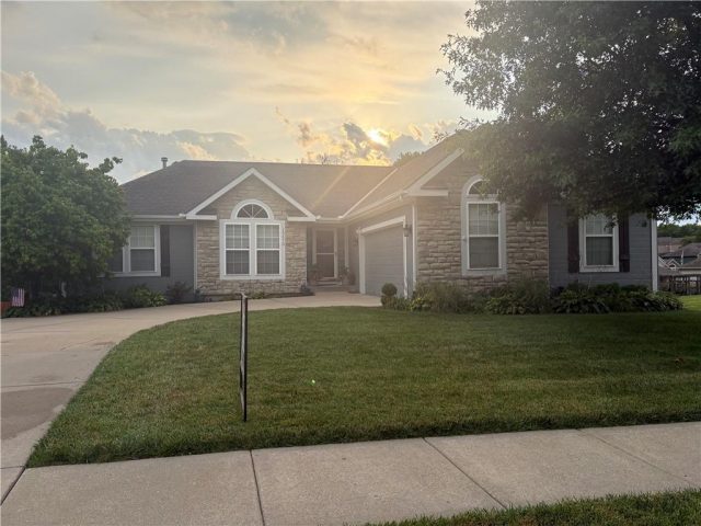 Homes for Sale in Platte City, MO 64079 | 13670  WAGON PASS Road