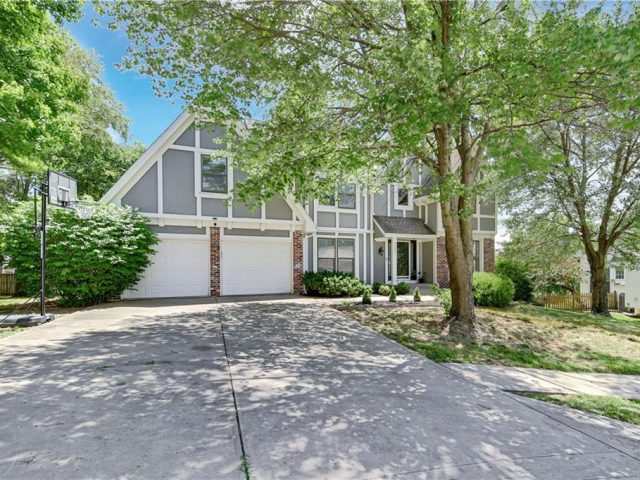 Homes for Sale in Kansas City, MO 64119 | 4305 NE 60 Court