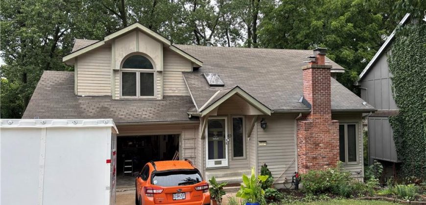 Homes for Sale in Kansas City, MO 64155 | 8529 N Troost Avenue