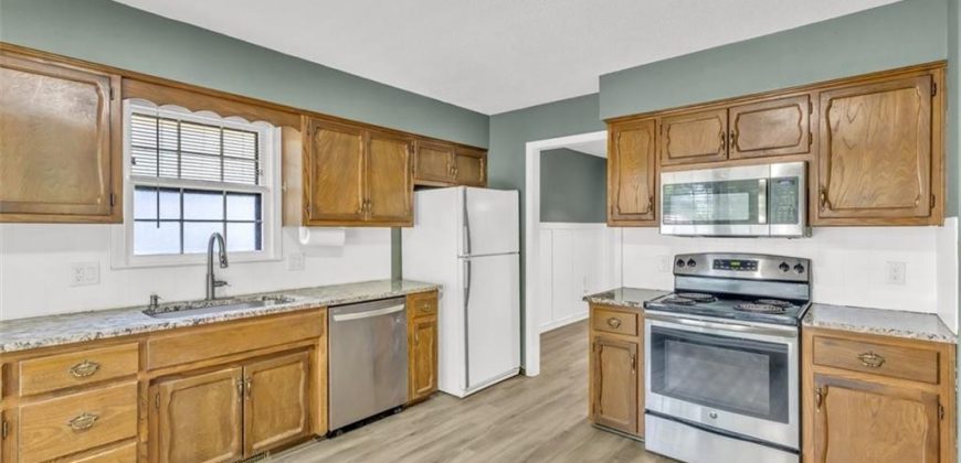 Homes for Sale in Liberty, MO 64068 | 1110  Canterbury Lane