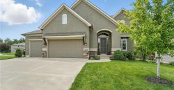 Homes for Sale in Parkville, MO 64152 | 14445  Thousand Oaks Place