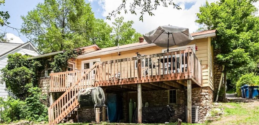 Homes for Sale in Houston Lake, MO 64151 | 5470 NW Venetian Drive