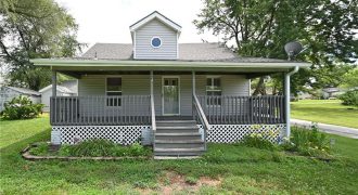 Homes for Sale in Ferrelview, MO 64163 | 301 N Chester Avenue