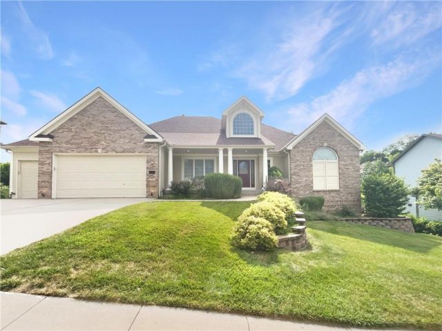 Homes for Sale in Kansas City, MO 64152 | 10105  River Hills Drive