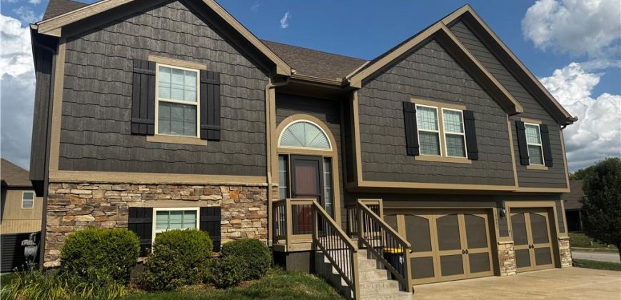 Homes for Sale in Kansas City, MO 64157 | 10805 N Richmond Avenue