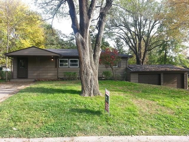 Homes for Sale in Gladstone, MO 64118 | 6103 N Forest Avenue