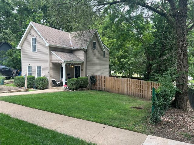 Homes for Sale in Liberty, MO 64068 | 409 N Morse Avenue