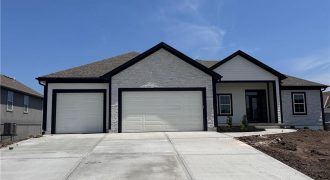 Homes for Sale in Kearney, MO 64060 | 2211  Prairie Creek Drive